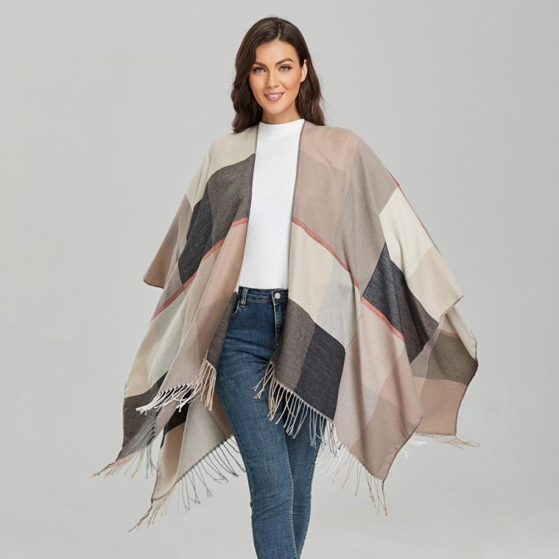 Poncho Beige Mujer 4