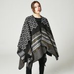 Poncho Fiesta Mujer 8