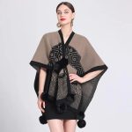 Poncho Gris Mujer 2