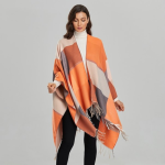 Poncho Naranja 2