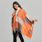 Poncho Naranja 4