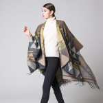 Poncho Rociero Mujer 2